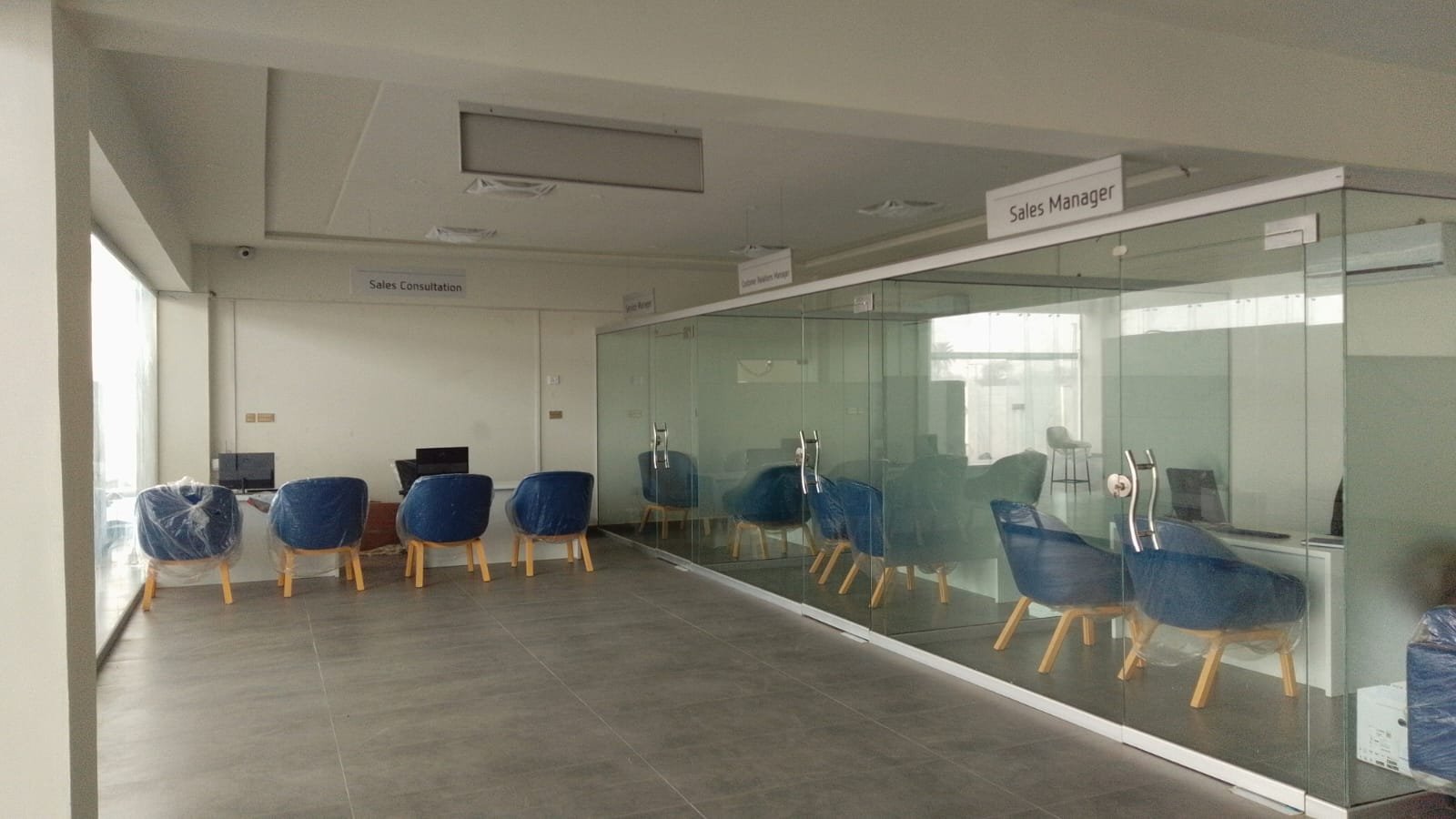 Car Showroom Building for Sale image 2